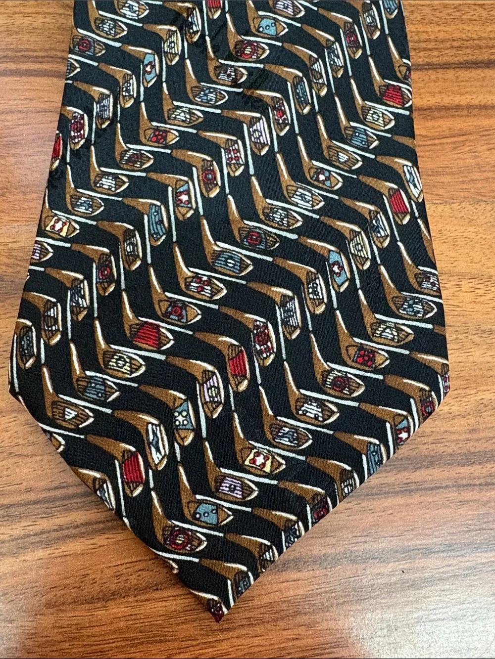 Nicole Miller Neck Tie Golf‎
